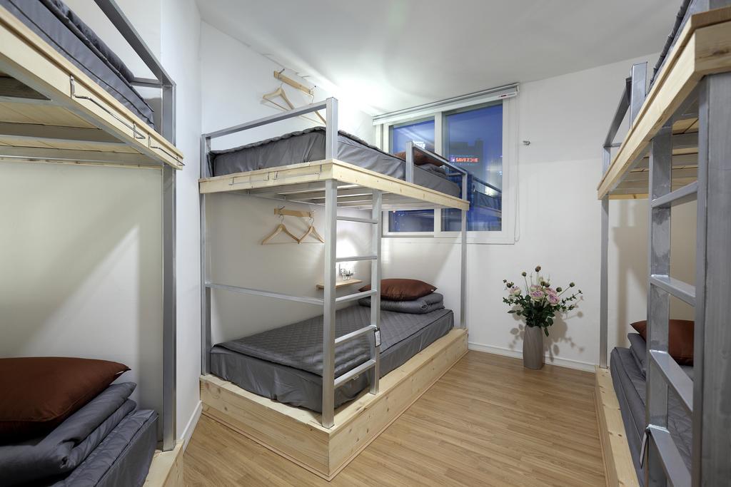 First Guesthouse Busan Room photo