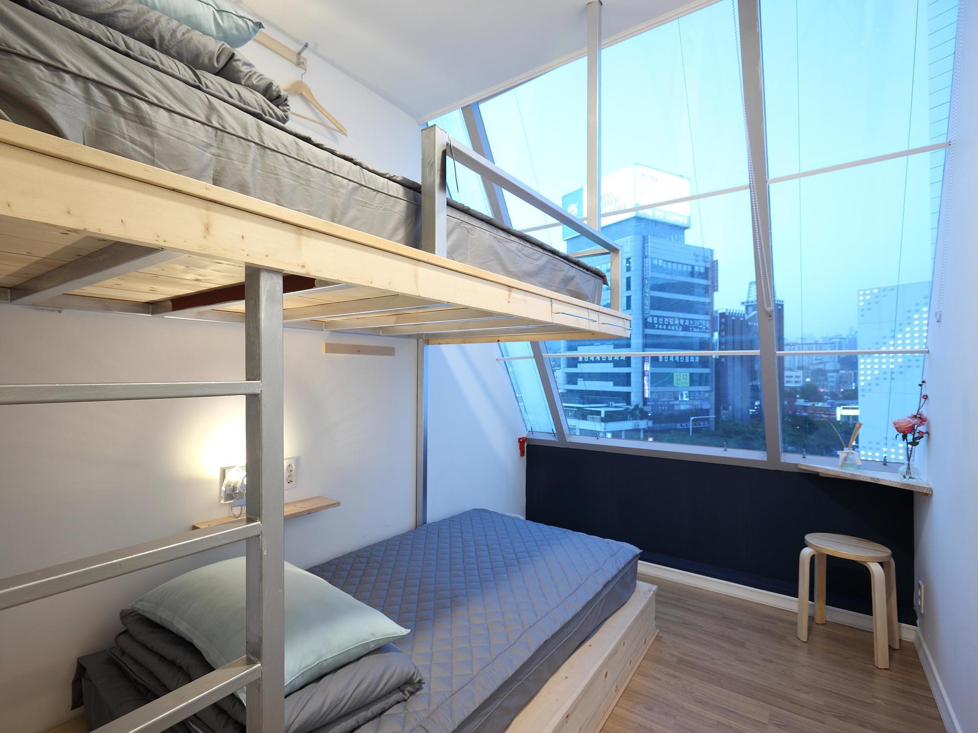First Guesthouse Busan Exterior photo